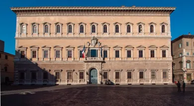 Отношения Франции и Италии на пределе!