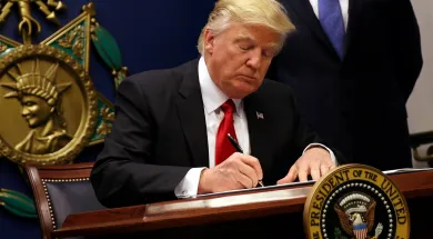 США ввели новые правила для иммигрантов с низкими доходами
