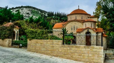 Жители Грузии рассказали о рисках и плюсах двойного гражданства