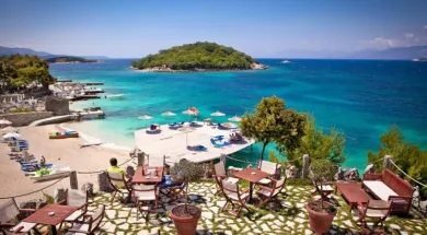 Албания ужесточает правила въезда для туристов