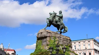 Украина откроет восемь визовых центров в России