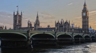  Тереза Мэй предлагает британским депутатам сделку по Brexit