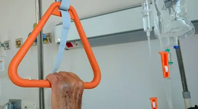 Волонтеры рассказали о состоянии эвакуированного из Таиланда россиянина